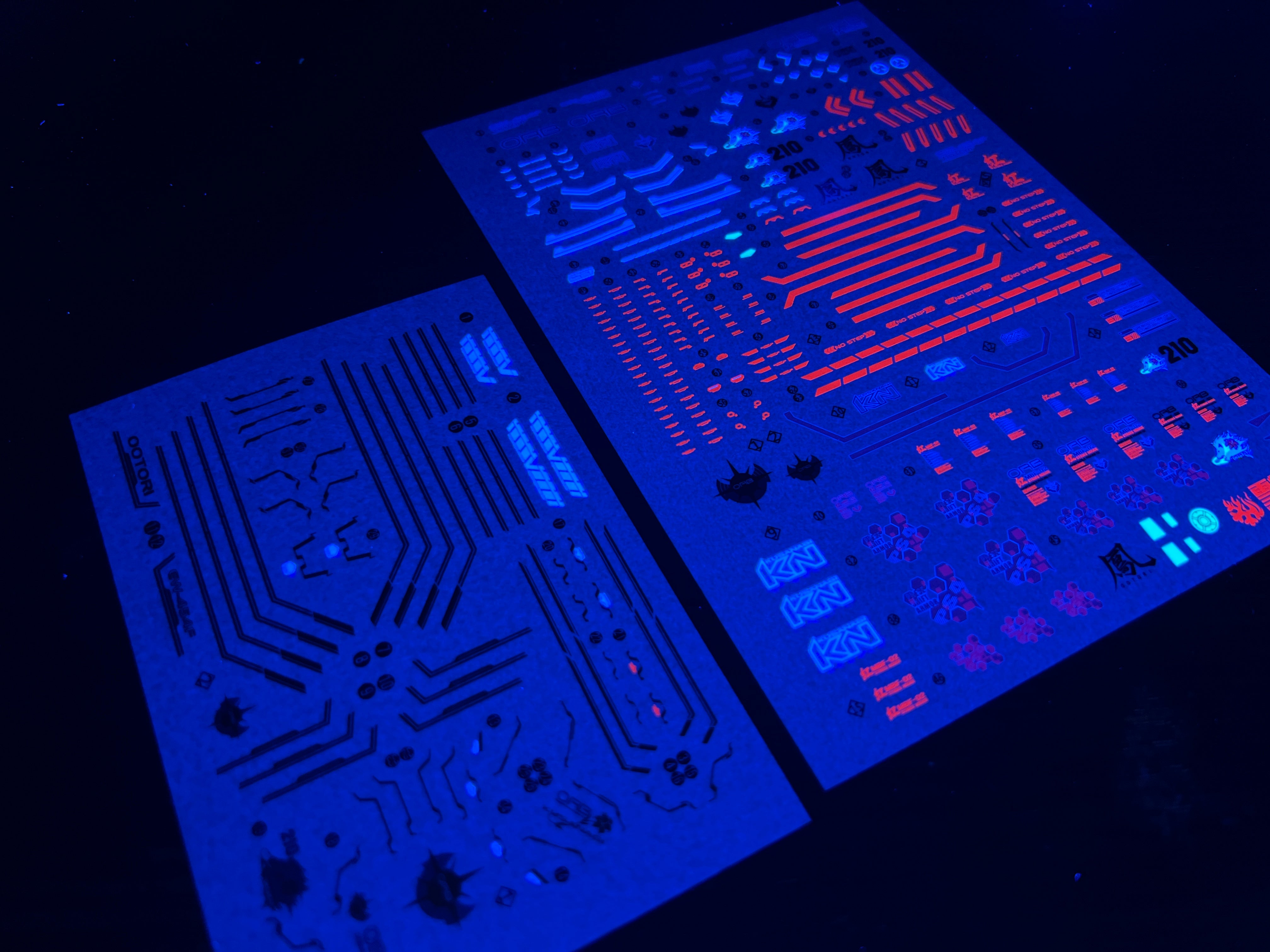 1/100 Strike Rouge Gundam Fluorescent Waterslide Decal